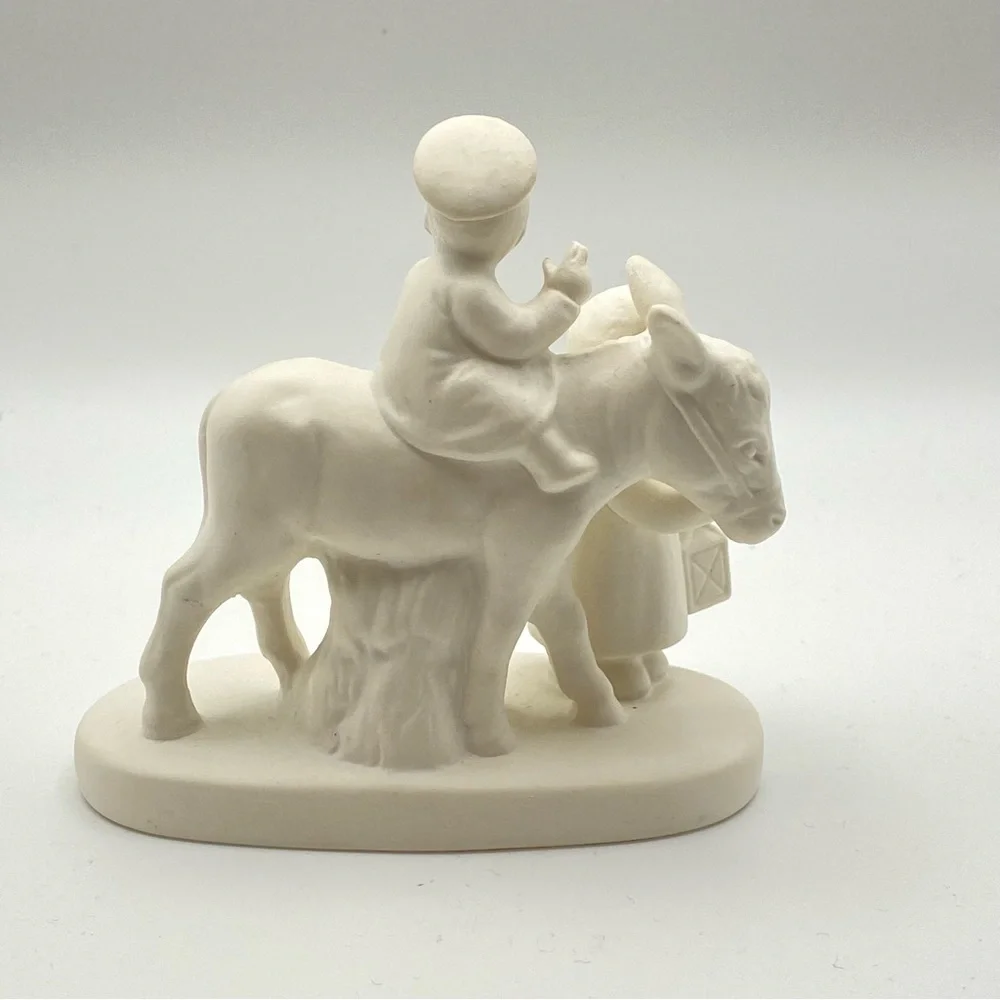 Vintage Goebel Angel Leading Baby Jesus HX334 Christmas Holiday Collectible EUC